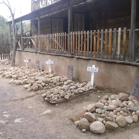 Bonnie Springs Ranch Motel Blue Diamond Buitenkant foto