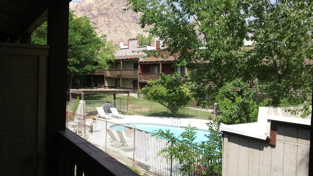 Bonnie Springs Ranch Motel Blue Diamond Buitenkant foto