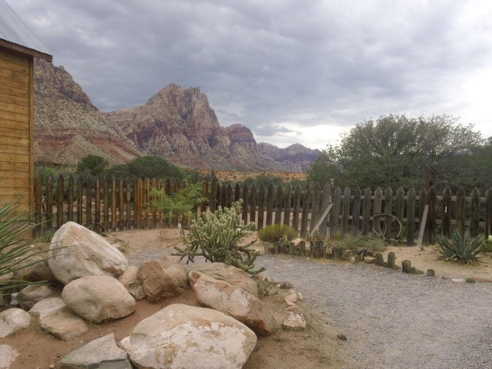 Bonnie Springs Ranch Motel Blue Diamond Buitenkant foto