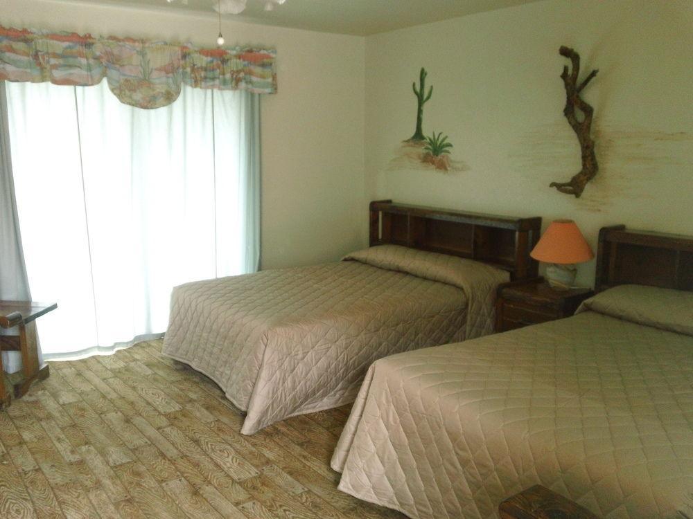 Bonnie Springs Ranch Motel Blue Diamond Buitenkant foto
